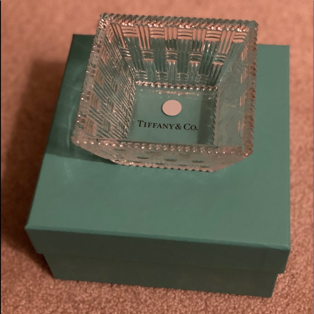 Tiffany weave bowl